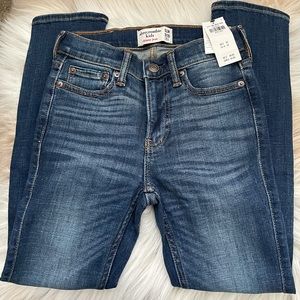 NWT BOYS ABERCROMBIE JEANS